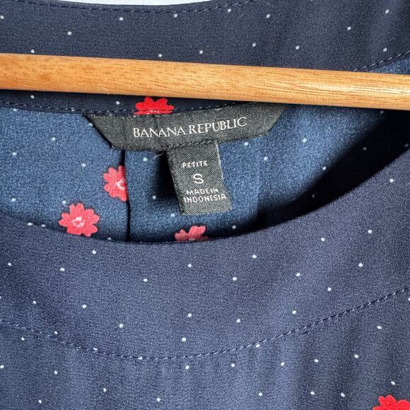 Banana Republic Dainty Floral Top Blouse Small Petite Navy Blue Dot Career Work - Picture 3 of 12